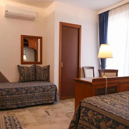 La Giara 3* Cefalu