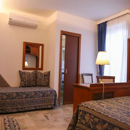 La Giara 3* Cefalu
