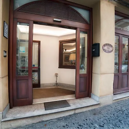 La Giara 3* Cefalu