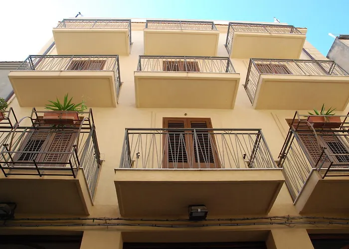 Hotel La Giara Cefalù