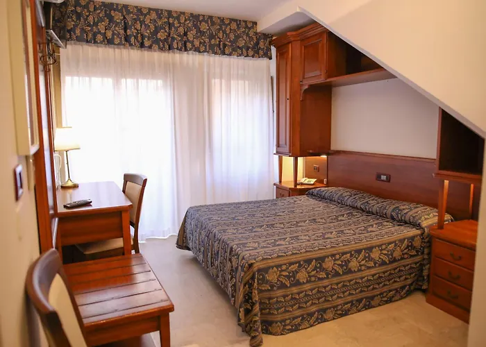 Готель La Giara Чефалу